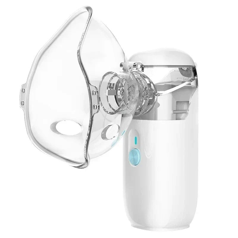 Nebulizador con la mascarilla puesta